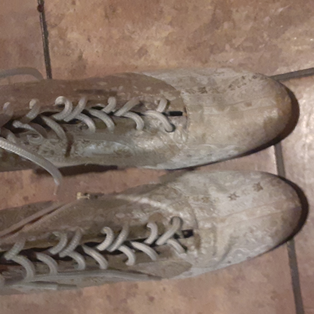 Vintage embroidered boots